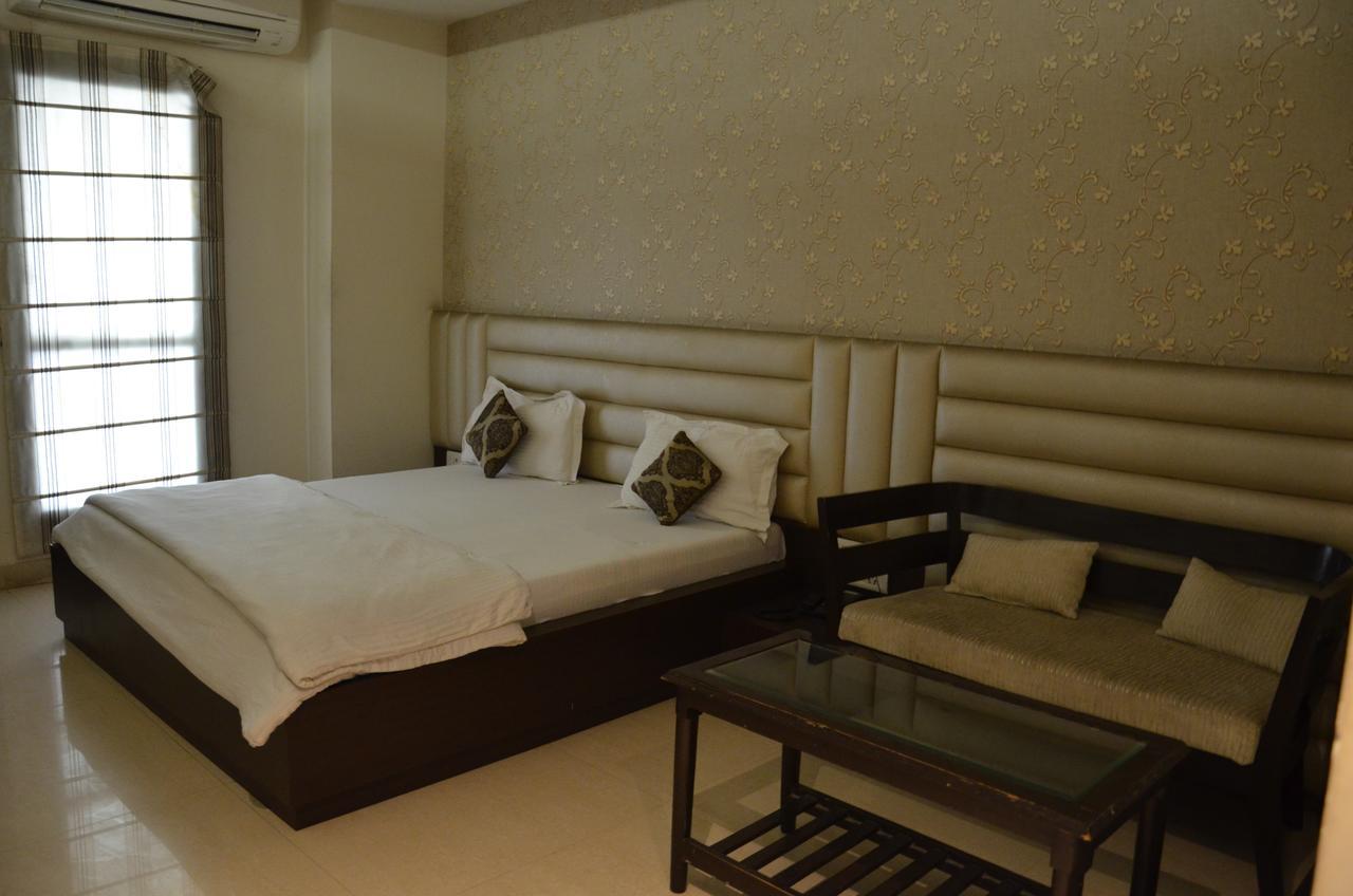 Hotel Aroma Inn Sirsa Extérieur photo