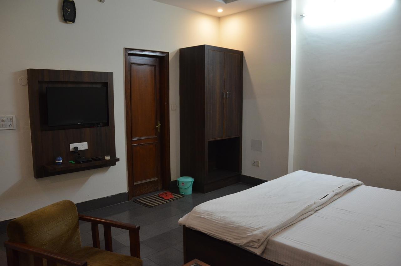 Hotel Aroma Inn Sirsa Extérieur photo