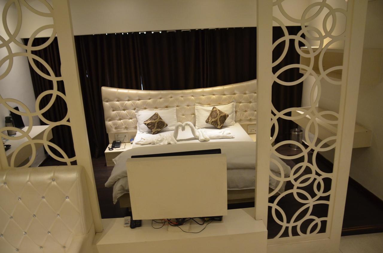 Hotel Aroma Inn Sirsa Extérieur photo
