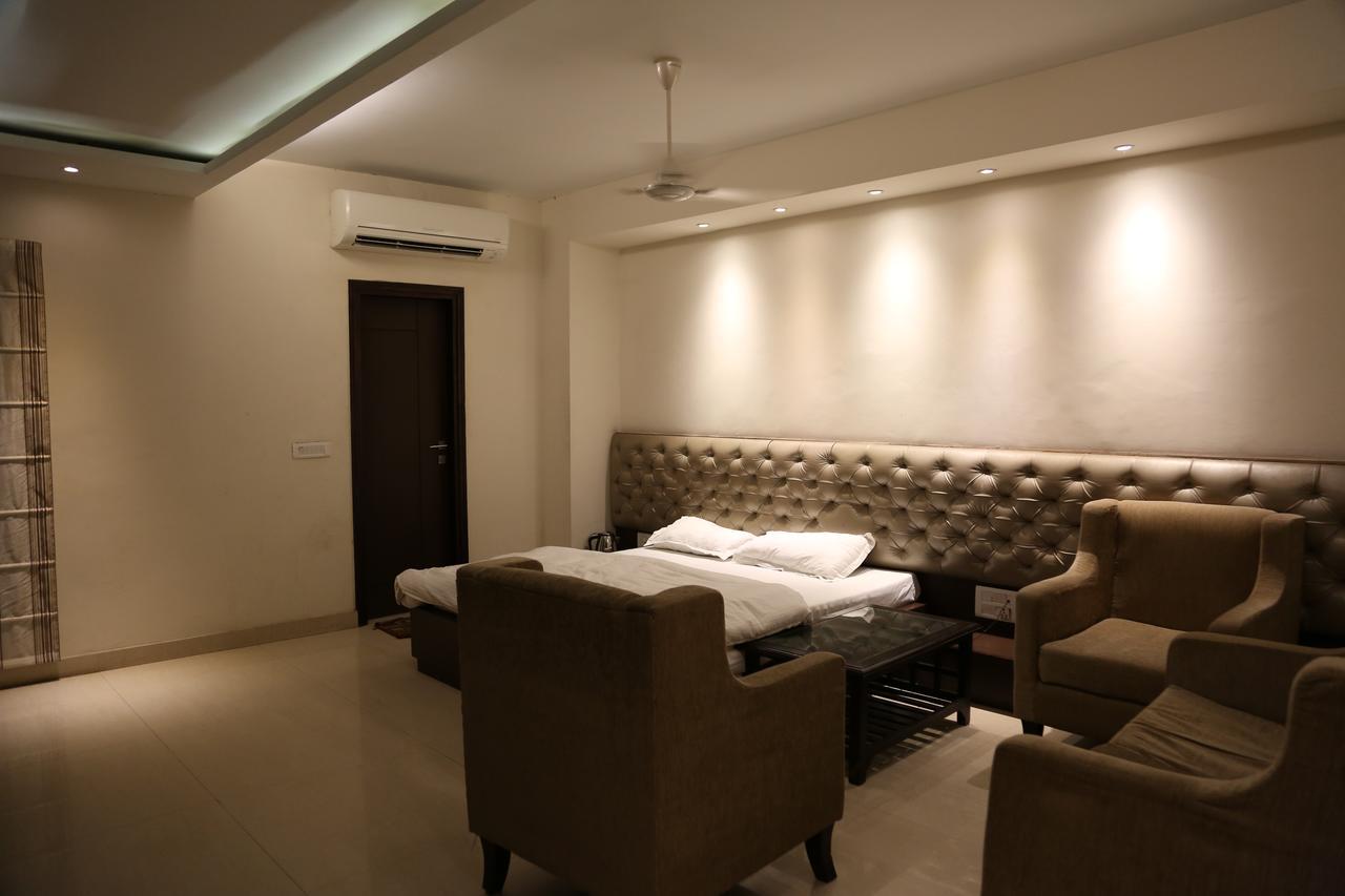 Hotel Aroma Inn Sirsa Extérieur photo