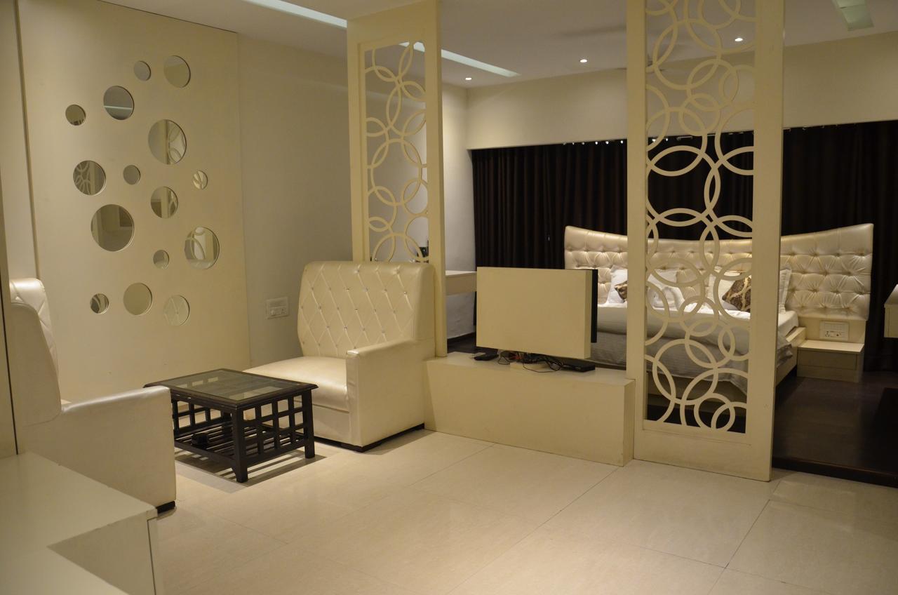 Hotel Aroma Inn Sirsa Extérieur photo